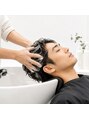 メンズグランディール 豊中(Men’s Grandir)&nbsp;スパニストが頭皮の洗浄と保湿を行います♪