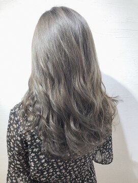 エイル 西梅田(eyl) フェザーグレージュ