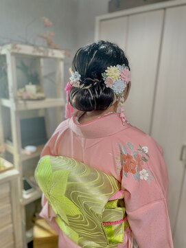 ベルトオブヴィーナス(Belt of venus) ロールアップシニヨンアレンジ