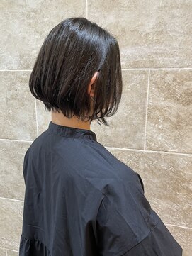 グリッター(GRITTERs) ショートボブ×アッシュ