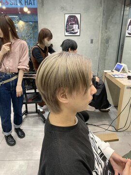 ラック 本厚木店(LUCK) ブリーチ2回で作るホワイトブロンド