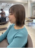 切りっぱなし外はねボブ