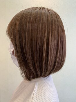 アンベリィ(In bellir)の写真/大人女性から圧倒的な人気を誇るグレイカラーは、上品で透明感のある艶やかな仕上がりでお洒落度もUP☆