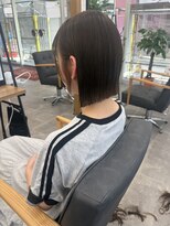 コク 千葉駅西口(COQU)&nbsp;ヘイリーボブ/オリーブベージュ/千葉【積田佳奈】