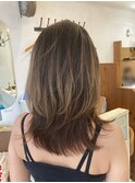 バレイヤージュ風ナチュラルベージュ×ウルフミディアムレイヤー
