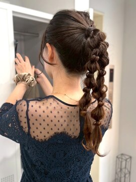 ロイオブジゼル(roi of GiseL) ヘアセット 編みおろしツイン ツインテール お呼ばれ 結婚式