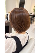 ヘア&エステ ヒロイン 西武池袋店&nbsp;丸みのあるシルエットが綺麗な、大人のショートボブスタイル。