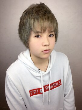 セレンディピティーシピリカ(SERENDIPITY-SIPIRKA) ☆クールでおしゃれに・シルバーアッシュショート☆