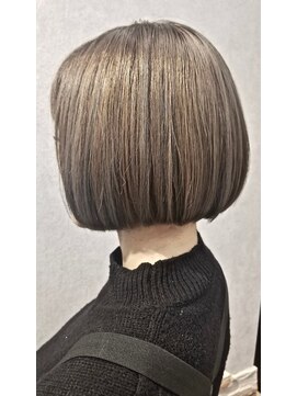 ブルック(Bruck) アディクシーカラー　マットグレイ