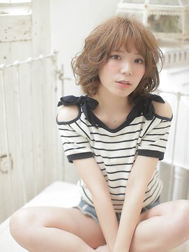 エウレカラックスビー(eureka luxbe) 外ハネカールMIX・ベージュ