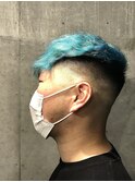 メンズ刈り上げ短髪前下がりスキンフェードハイトーン