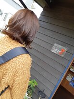 ナンバーエイト(number eight)&nbsp;外ハネウェーブショート×顔回りボリュームブリーチなしカラー