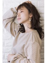 ノイン(noine)&nbsp;セミロング、2023年