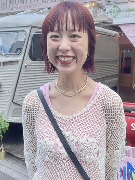 ラミエバイメルト 下北沢(lamie by melt) 毛利/外ハネ 切りっぱなしボブ ボルドーレッド 暖色カラー 秋冬