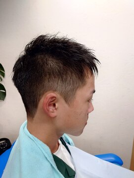 ヘアーカットデザインサロン スマッシュ 田町店(Hair cut design salon Smash) ソフトモヒカン ジェットモヒカン フェード   ベリーショート