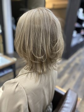 バース(BirtH) ホワイトベージュ