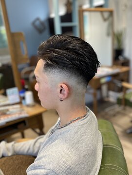 ピーシーエイチ(P.C.H) 七三スキンフェード