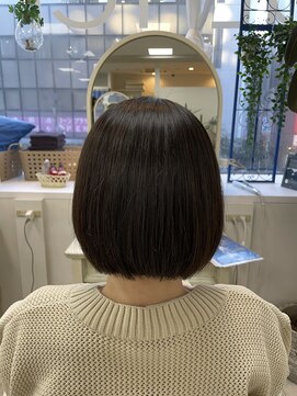 アルターシェリー(aL-ter che'rie) ブラウンカラー[デザインカラー/レイヤーカッ/ウェットヘア]