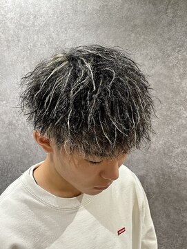 ライズ 新小岩店(RISE) ハイライトショートマッシュ