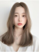 キャロル(CAROL) センターパートのレイヤーカット