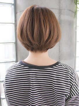リリアン 青山(relian) ショートボブ
