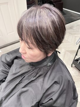 フィーリー ヘア デザイン 太田店(feAry) 大人感ショート白髪ぼかしハイライト