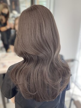 フォンズ(FONS) 透明感グレージュカラー/赤味なしカラー/くびれヘア/表参道/学割