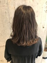 ル リヤン(Le lien)&nbsp;メディアムヘア・大人かわいい・ナチュラルグラデーション