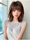 アフロートeri20代30代外ハネ前髪ミディアムレイヤーヘア表参道