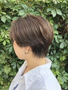 リーオオサカ(Lee Osaka) ハンサムショート×アッシュベージュ/kana