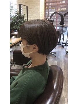 レガロ 南口店(REGALO) ショート×ショコラアッシュ×刈り上げ女子