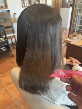 アミュゼラヴィ(amuser ravie) ～ナチュラルストレート～/ミルクティーベージュ/グレーベージュ