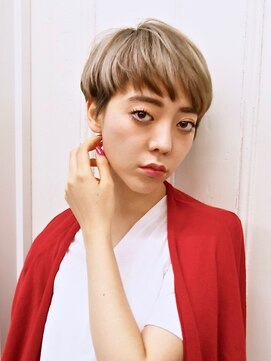 オペラ(OPERA by BALLET HAIR) ボーイッシュショート ハイトーンシルバーカラー