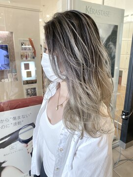 コワファースト  させぼ五番街店(COIFF1RST) ホワイトブロンドバレイヤージュ