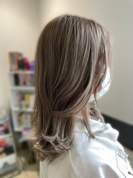 アーベン(AERBEN) シルキ―ベージュ