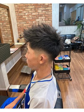 ライズヘアー(RISE HAIR) ローフェード