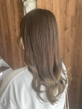 アヴァンス 天王寺店(AVANCE.) ミルクティーベージュ×透明感