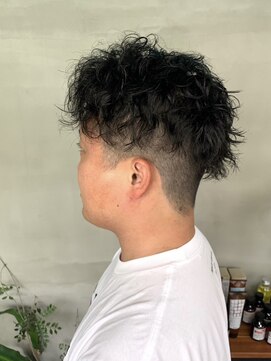 レプリカ 上大岡(Replica) ツーブロックツイストパーマ