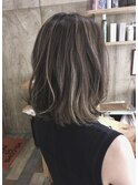グレージュハイライトカラーベージュケアブリーチ