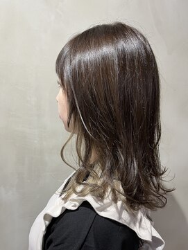 リンダイーロ(Linda Hiro) 【札幌円山】インナーカラー/ケアブリーチ/セミロング