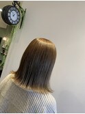 カーキアッシュ
