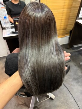 ニュイ 高槻 阪急茨木店(nui) 黒髪ボブルフネビージュ小顔ワンレンスペインカール