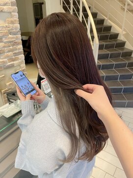 ブリッジ バイ ネオリーブ 綱島店(bridge by neolive) イヤリンググレージュカラー