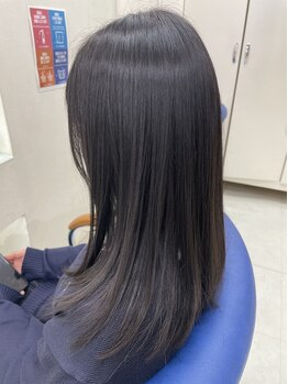 ヘアプロデュース ピエロ(HAIR PRODUCE PIERO)の写真/硬くゴワついた髪も地毛の様な質感に◎PIEROの髪質改善で、お手入れ簡単な"サラ艶髪"に♪
