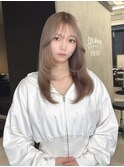 ミルクティーベージュ
