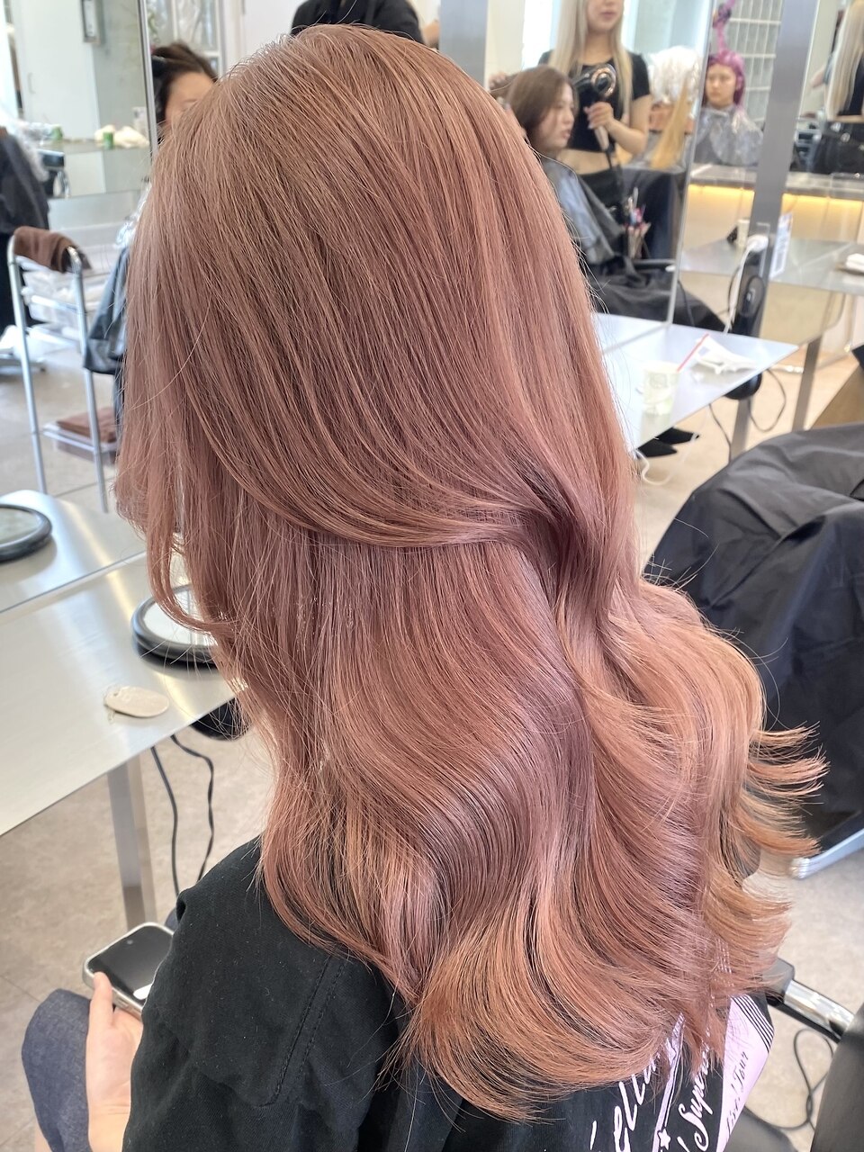 2026年冬】ミルクティーピンクの髪型・ヘアアレンジ｜人気順