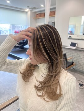 カラ ヘアーサロン(Kala Hair Salon) レイヤーカット×シャドウルーツ