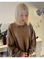 ニコフクオカヘアーメイク(NIKO Fukuoka Hair Make) 切りっぱなしボブ/ホワイトブロンド/ホワイトベージュ