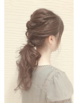 モリオ フロム ロンドン サッポロファクトリー店(morio FROM LONDON) 【morio】ポニーテールアレンジ