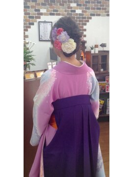 サロンド クラフト(salon de craft) 【卒業式】クラシカルな愛され編み込み袴スタイル♪